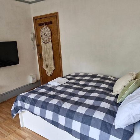 Bright Studio Apartment In A Perfect Location 伦敦 外观 照片